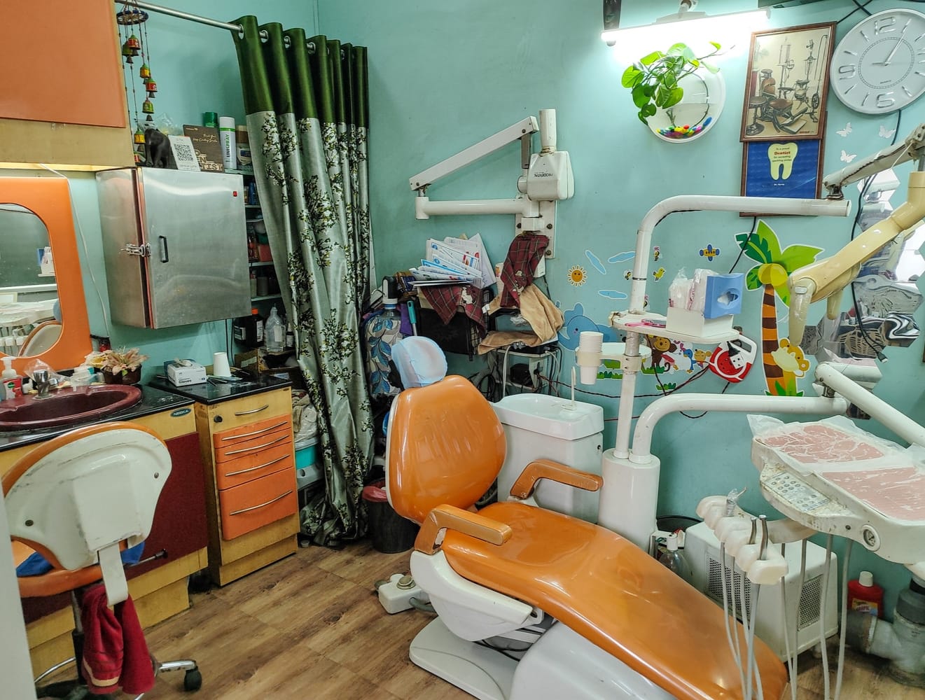 Sharan Dental Clinic treatment room